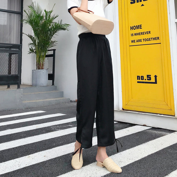 Pantaloni de dama actuali in mai multe culori