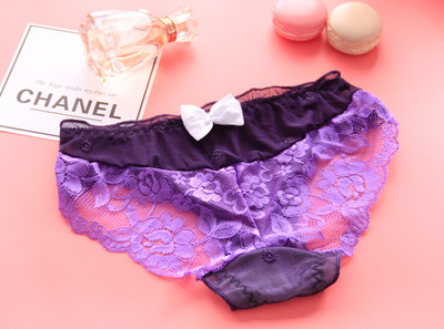 Стилно дамско бельо с дантела и панделка в различни цветове