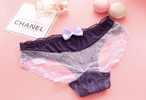 Стилно дамско бельо с дантела и панделка в различни цветове