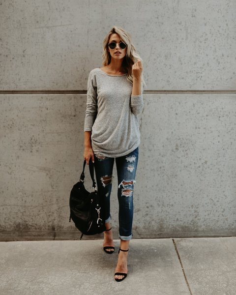 Καθημερινή γυναικεία  μακρυμάνικη μπλούζα και γυμνή πλάτη σε δύο χρώματα