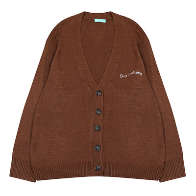 Γυναικεία ζακέτα  σε διάφορα χρώματα με κολάρο και επιγραφή σε σχήμα V