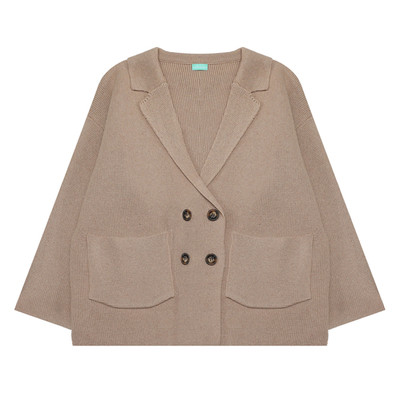 Κομψή γυναικεία ζακέτα με τσέπες σε μερικά χρώματα