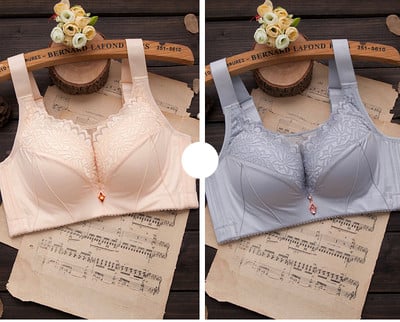 Un set de două sutiene modelate - culori diferite