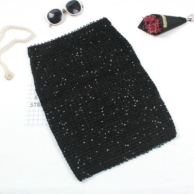 Μοντέρνα φούστα κυρίες σε τρία χρώματα