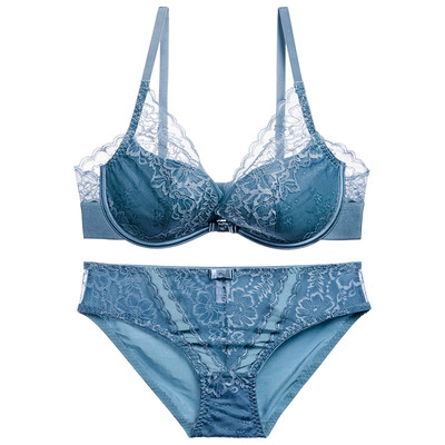 Set de lenjerie de dama elegant cu dantela - trei culori