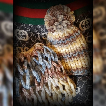 Дамски плетен шал яка с уникална безвъзлова техника на плетене handmade Бг