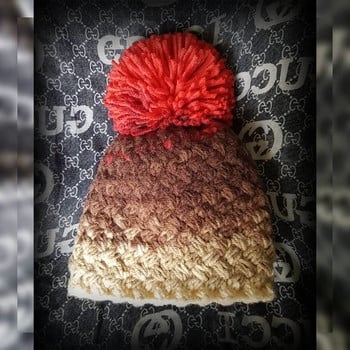 Дамска плетена шапка. Шапка ръчна изработка. Шапка Handmade 7