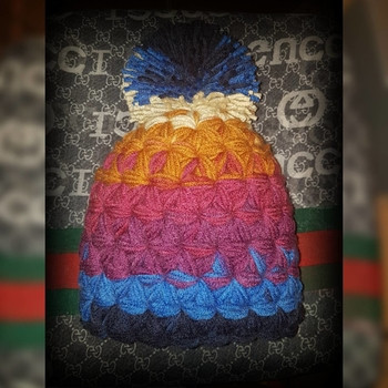 Дамска плетена шапка. Шапка ръчна изработка. Шапка Handmade 11