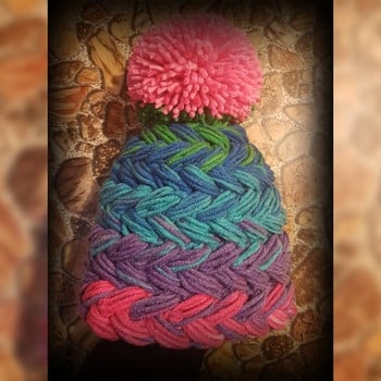 Дамска плетена шапка. Шапка ръчна изработка. Шапка Handmade 20