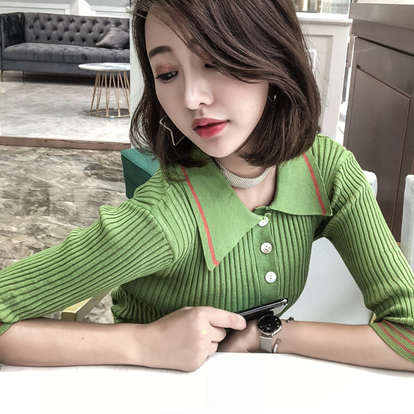 Καθημερινή υναικεία  μπλούζα με δύο χρωματιστά γιακά