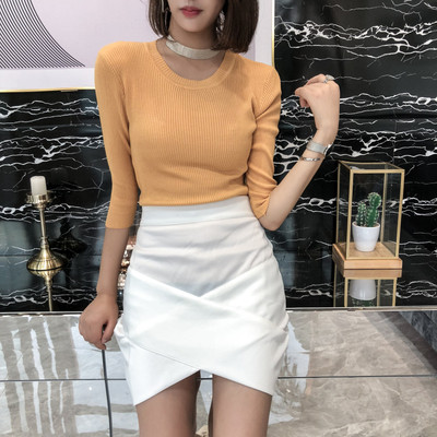 Μοντέρνα γυναικεία μπλούζα με O-λαιμόκοψη σε διάφορα χρώματα