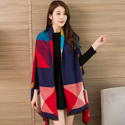 Γυναικείο κασκόλ -  πόντσο  σε διάφορα μοντέλα με floral μοτίβα