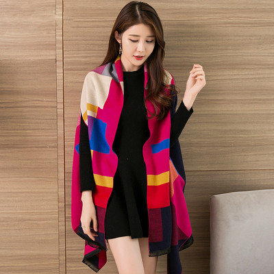 Γυναικείο κασκόλ -  πόντσο  σε διάφορα μοντέλα με floral μοτίβα