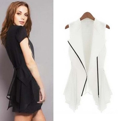 Γυναικείο  κομψό γιλέκο με ζώνη γύρω από τη μέση σε λευκό και μαύρο χρώμα