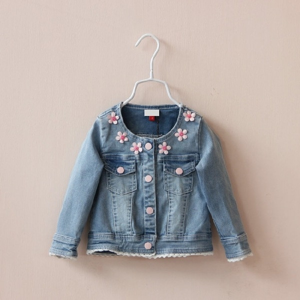Παιδικό  τζιν μπουφάν για κορίτσια με 3D floral διακόσμηση και σε σχήμα O γιακά