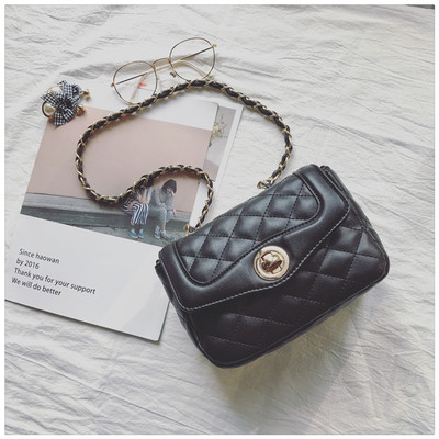 Модерна дамска чанта в розов и черен цвят