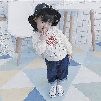 Ежедневен детски пуловер за момиче в два цвята с апликация