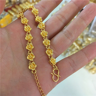 Дамска гривна във няколко модела в злътист цвят