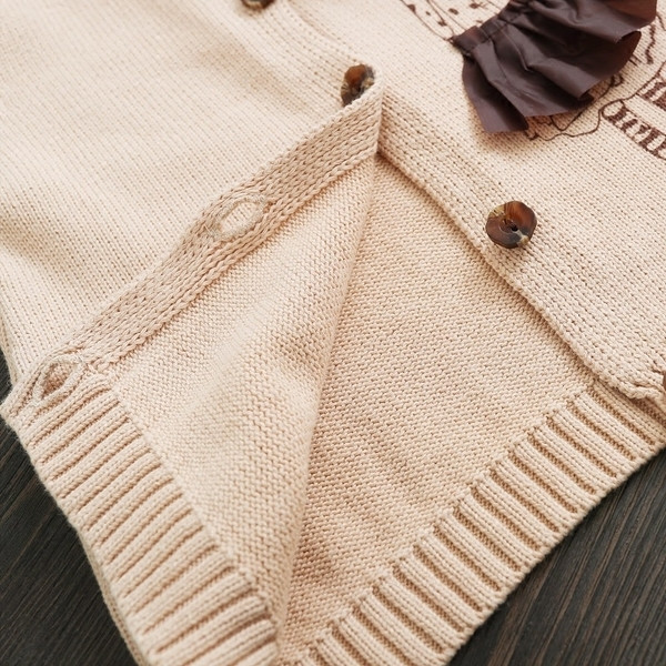 Cardigan modern pentru copii de culoare roz cu decor 3D