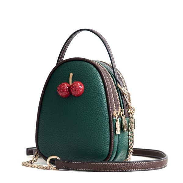 Geantă mică și elegantă în mai multe culori