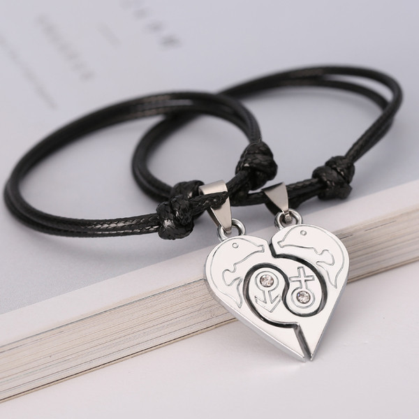 Női modern karkötők különböző modellekben 2 darabos szett