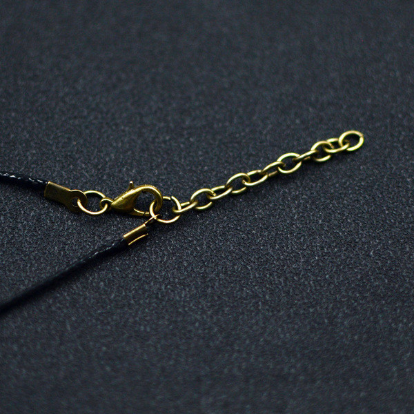 Colier de dama cu pandantive in diferite forme