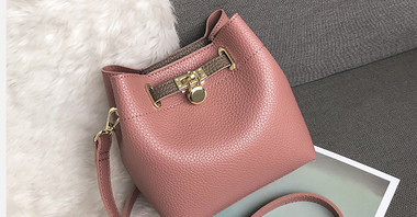 Елегантна дамска чанта в няколко цвята