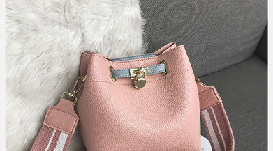 Елегантна дамска чанта в няколко цвята