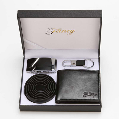 Seturi stilate pentru bărbați - trei modele