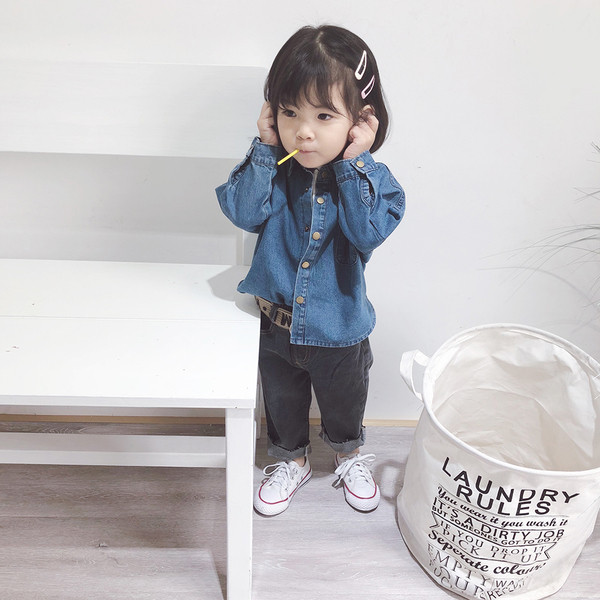 Cămașă de blugi pentru copii pentru o fată cu buzunar