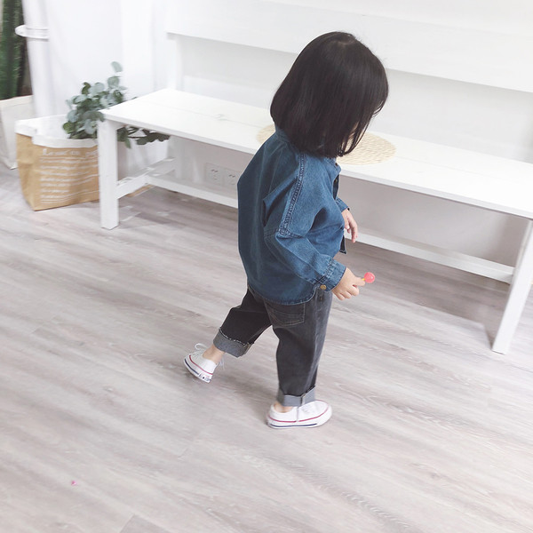 Cămașă de blugi pentru copii pentru o fată cu buzunar