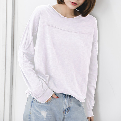 Γυναικεία μπλούζα  σε δύο χρώματα με κολάρο σε σχήμα O