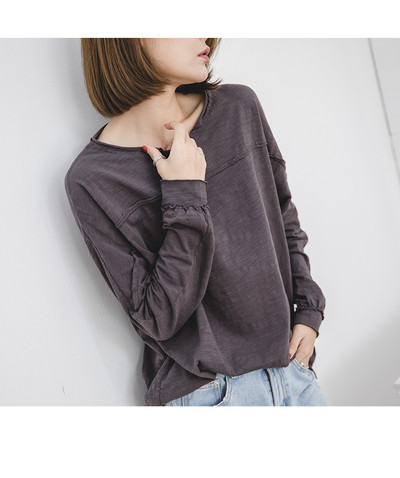 Γυναικεία μπλούζα  σε δύο χρώματα με κολάρο σε σχήμα O