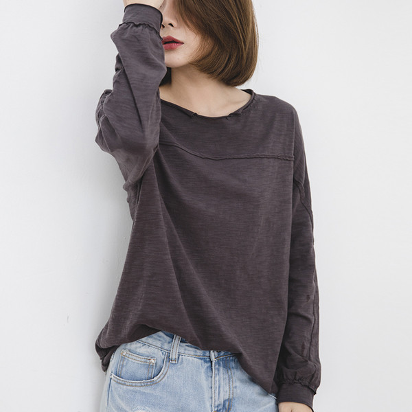 Γυναικεία μπλούζα  σε δύο χρώματα με κολάρο σε σχήμα O