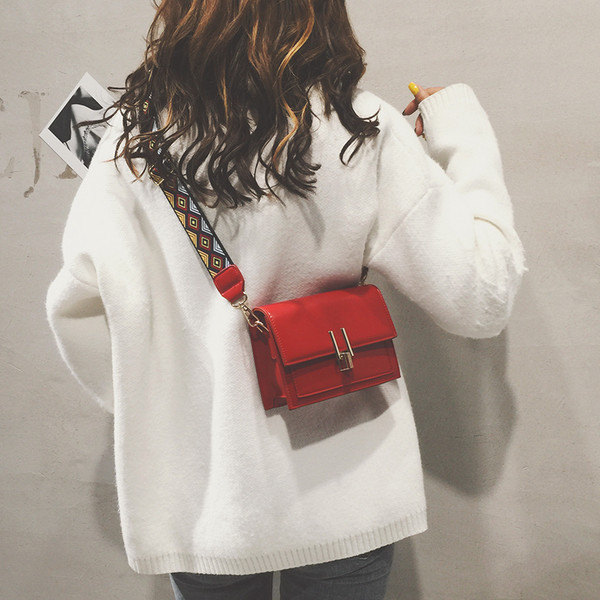 Geanta de umar dama cu maner colorat