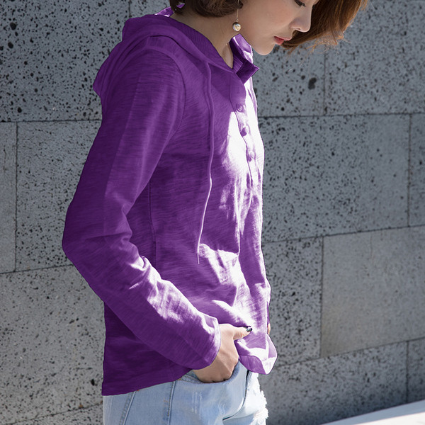 Γυναικεία λεπτή μπλούζα με μακριά μανίκια και κουκούλα