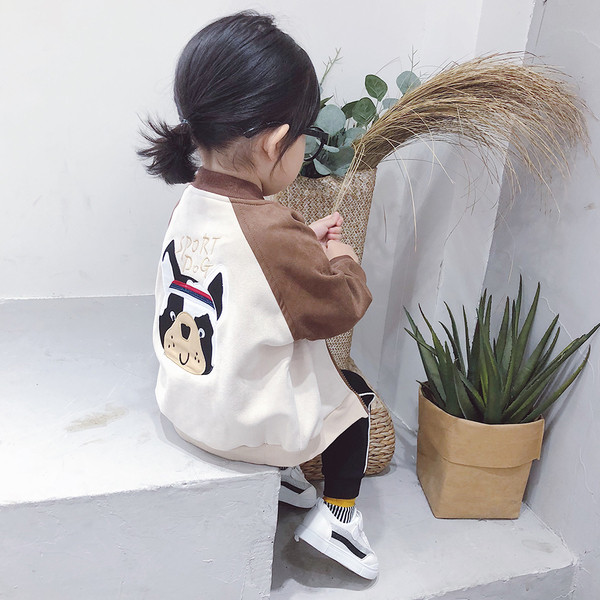 Μοντέρνο παιδικό μπουφάν για κορίτσια με κεντήματα σε τρία χρώματα