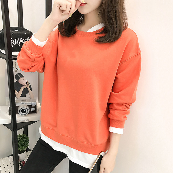 Γυναικεία  μπλούζα με λαιμόκοψη