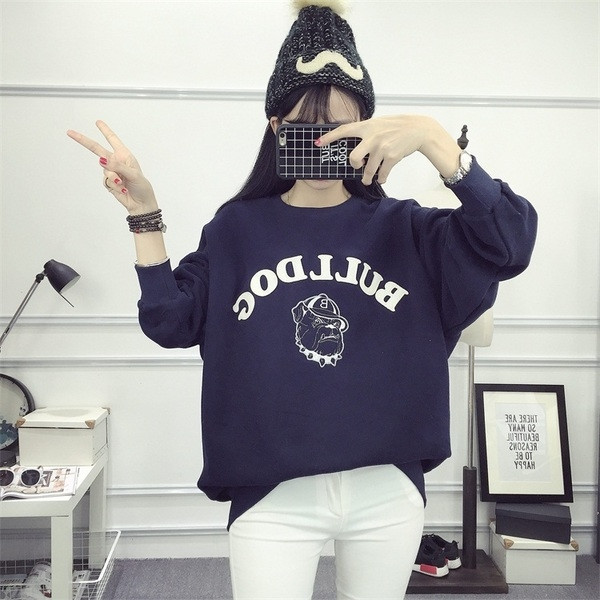 Bluză groasă de damă model larg cu inscripție și imprimeu