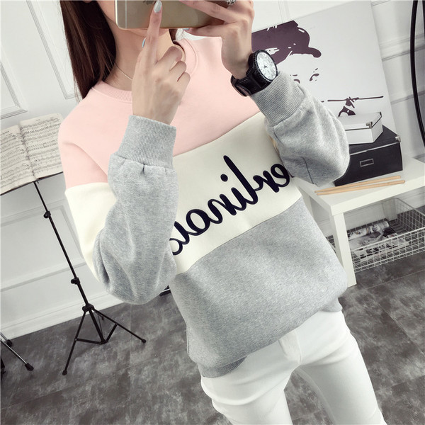 Εντυπωσιακή γυναικεία μπλούζα με  επιγραφές σε δύο χρώματα