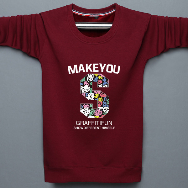 Bluza barbateasca groasa cu imprimeu si inscription in mai multe culori