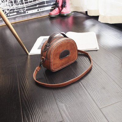 Дамска кожена чанта в няколко цвята