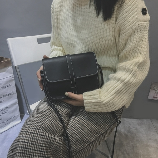 Geanta de umar dama din piele intoarsa in mai multe culori