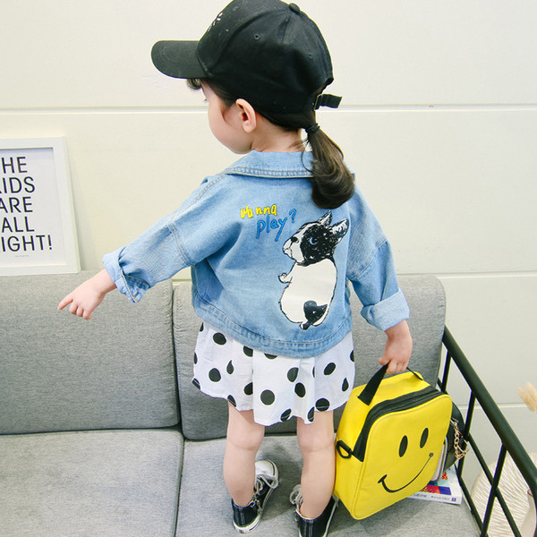 Παιδικό μπουφάν τζην για κορίτσια με ανοιχτό χρώμα