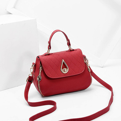 Geanta de dama in mai multe culori potrivita pentru utilizarea de zi cu zi