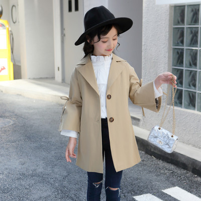 Модерно детско палто с лотос ръкав и V- образна яка в два  цвята 
