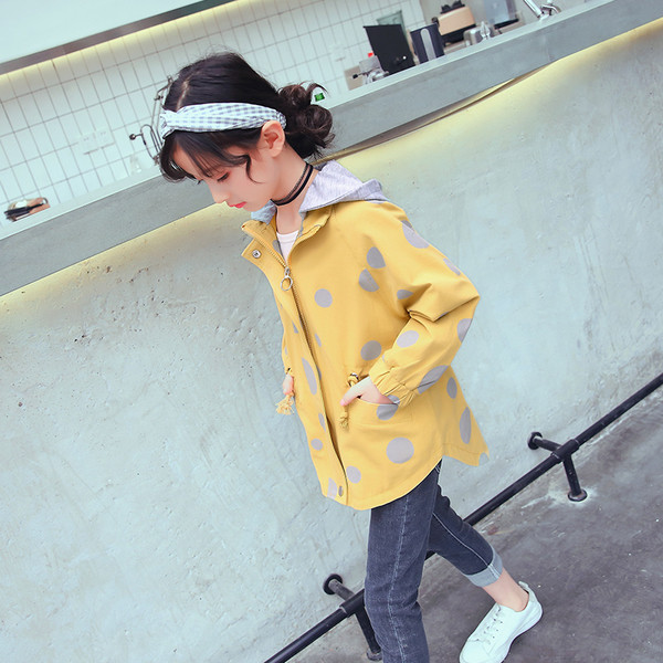 Καθημερινό παιδικό μπουφάν με κουκούλα σε διάφορα χρώματα