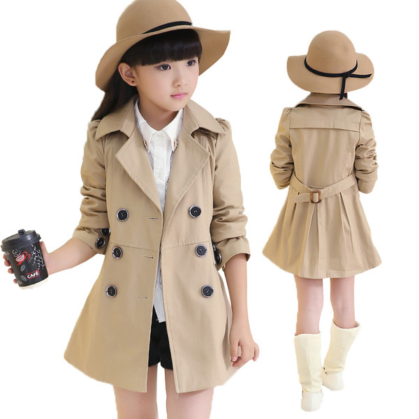 Κομψό παιδικό παλτό με κολάρο σε σχήμα V και κουμπιά στοιχείων σε διάφορα χρώματα