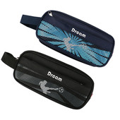 Trusa cu inscripție și aplicație în albastru și negru