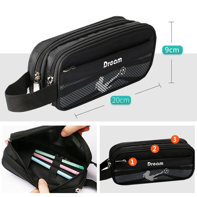 Trusa cu inscripție și aplicație în albastru și negru